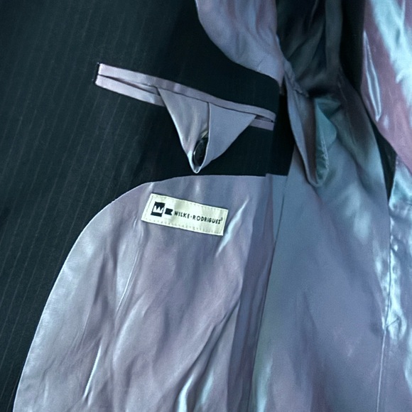 Men suit - Picture 4 of 7